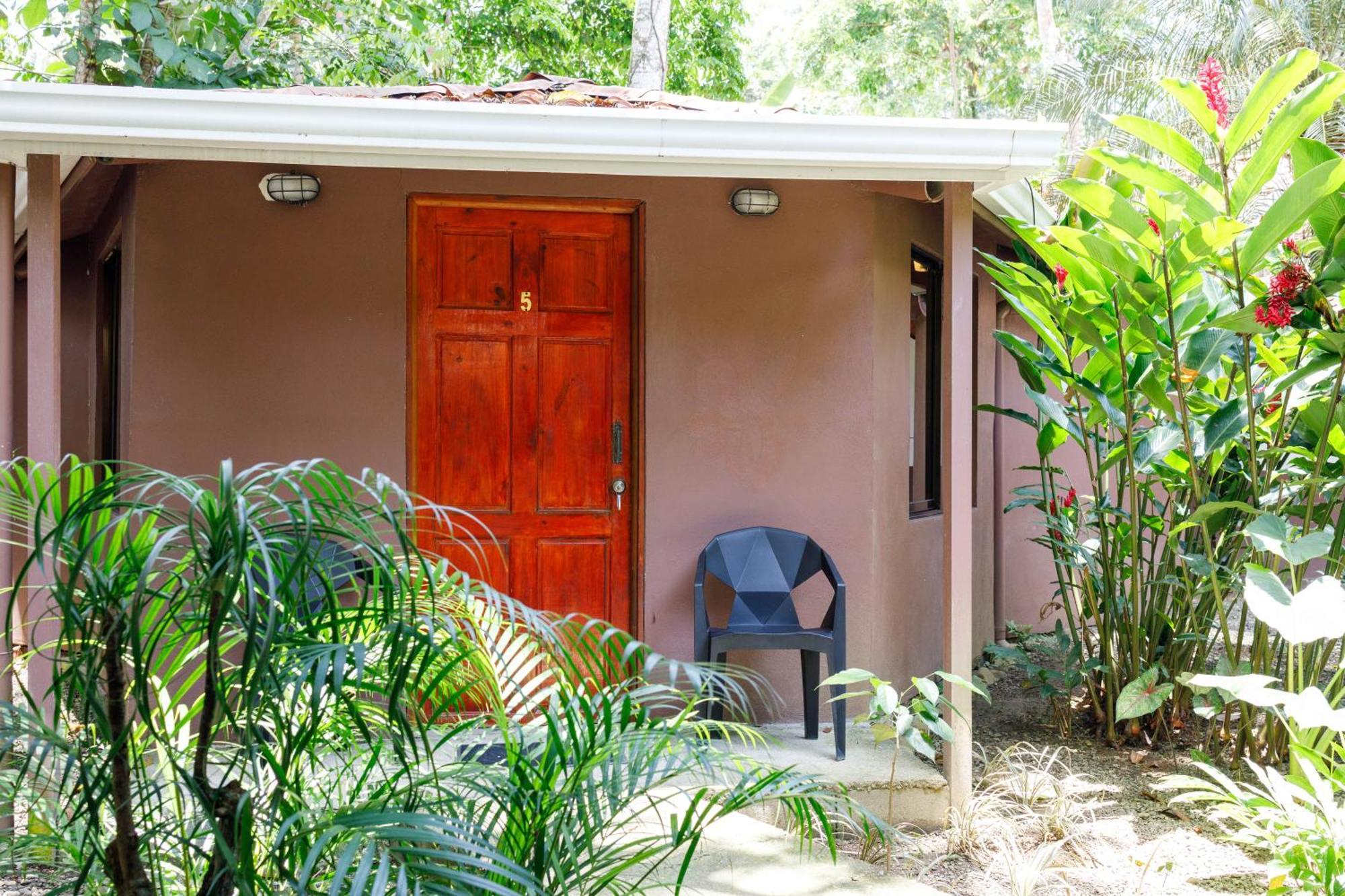 Hotel Bambutel Cocles Puerto Viejo de Talamanca Zewnętrze zdjęcie