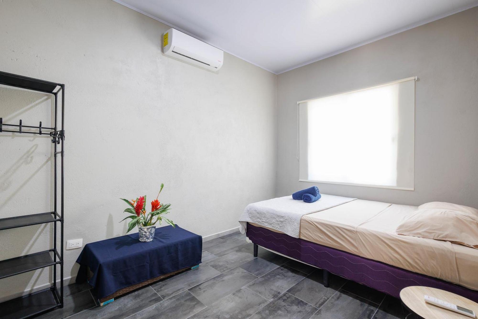 Hotel Bambutel Cocles Puerto Viejo de Talamanca Zewnętrze zdjęcie