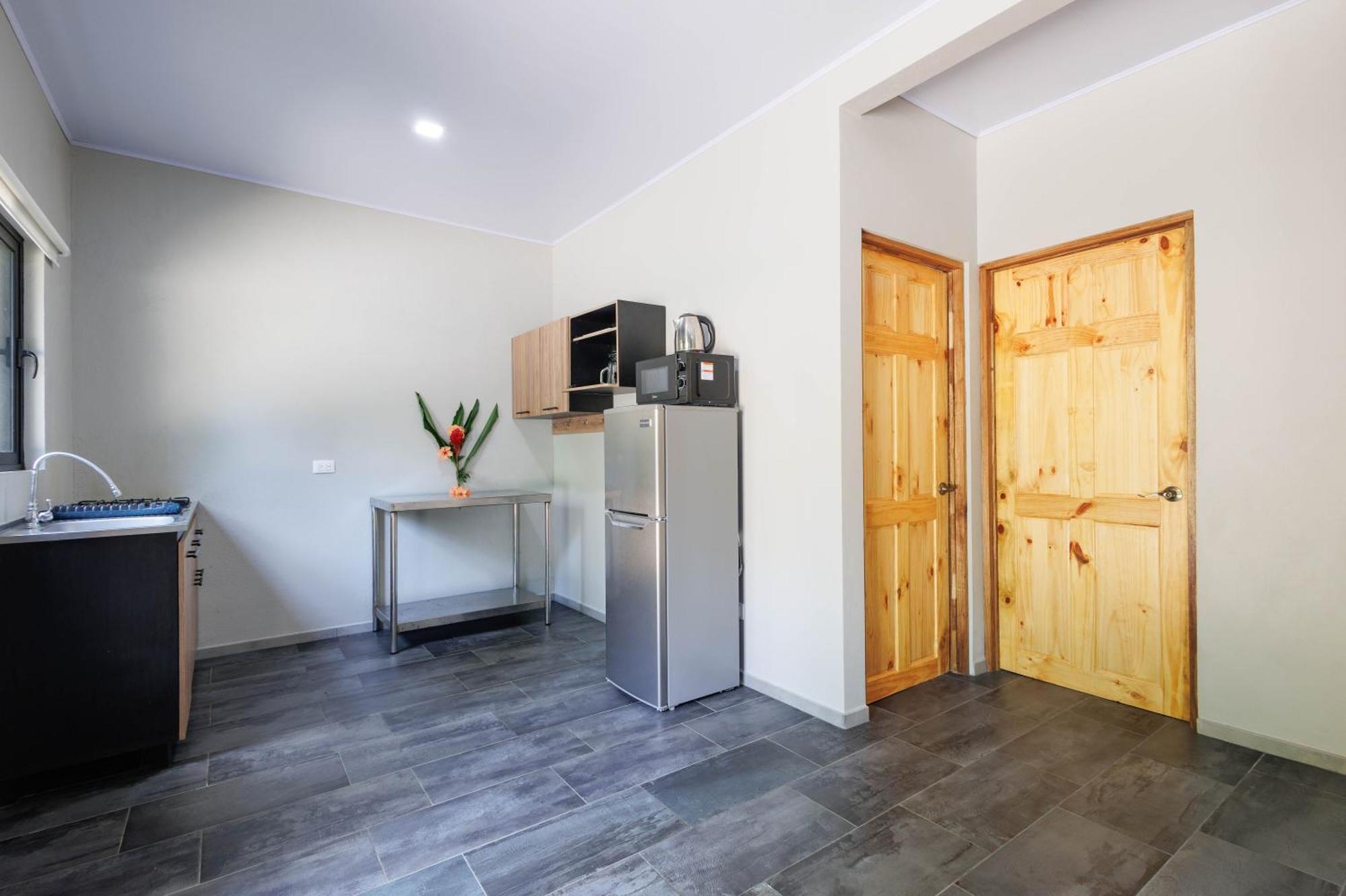 Hotel Bambutel Cocles Puerto Viejo de Talamanca Zewnętrze zdjęcie