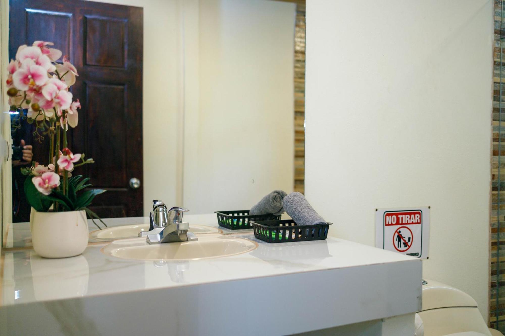 Hotel Bambutel Cocles Puerto Viejo de Talamanca Zewnętrze zdjęcie